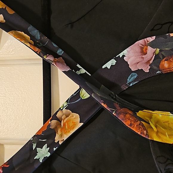 Torrid NWT floral lace active bra Size 3x - Picture 8 of 10